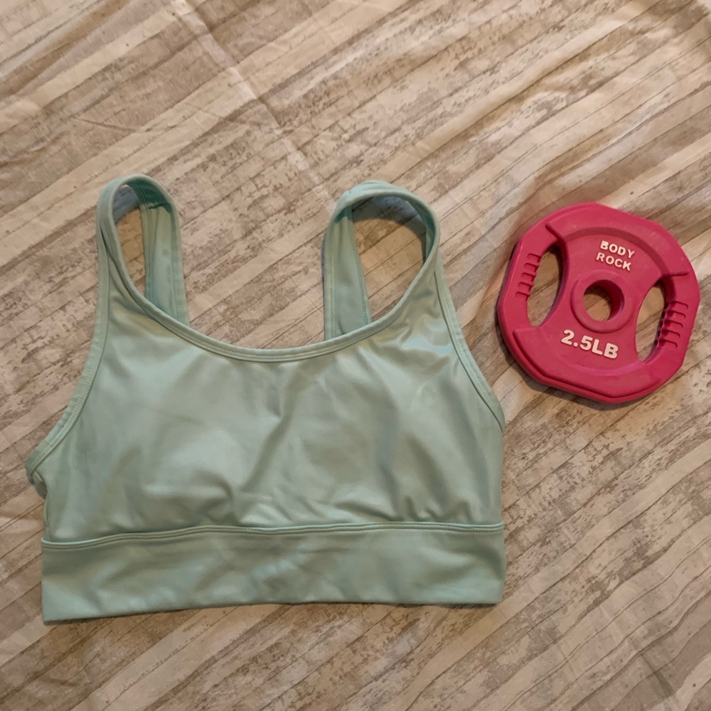 💪🏻 Marika Light Aqua Medium Sports Bra